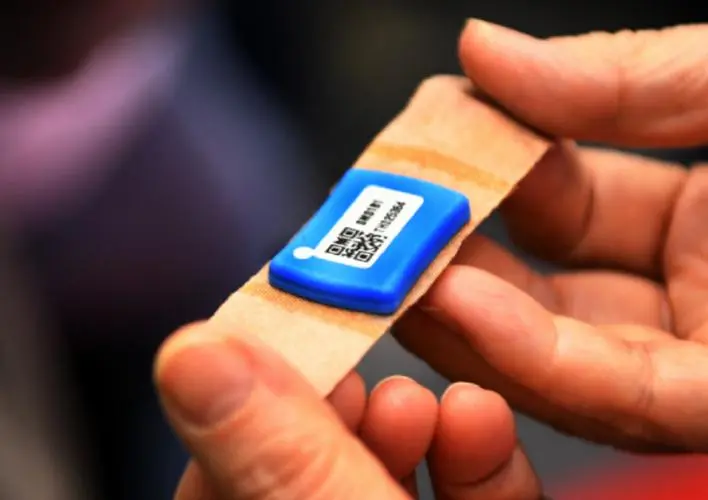 暖芯迦九感 BAF003 芯片以其出色的性能，为体温贴的精准测量提供了有力保障