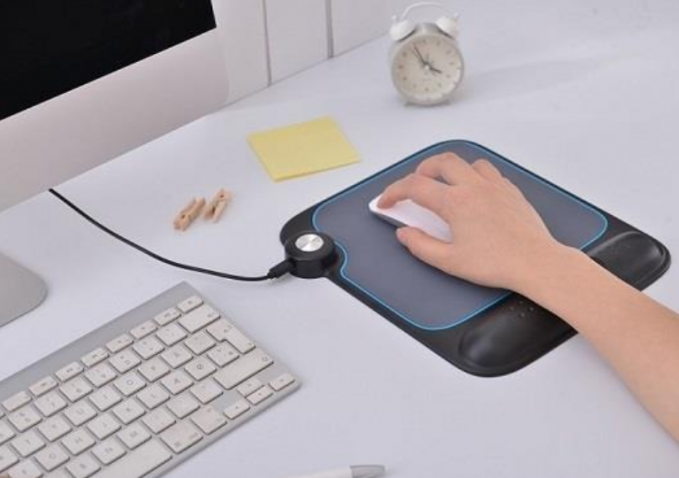 暖芯迦EPC001芯片在健康监测鼠标上的应用，多参数检测为健康保驾护航