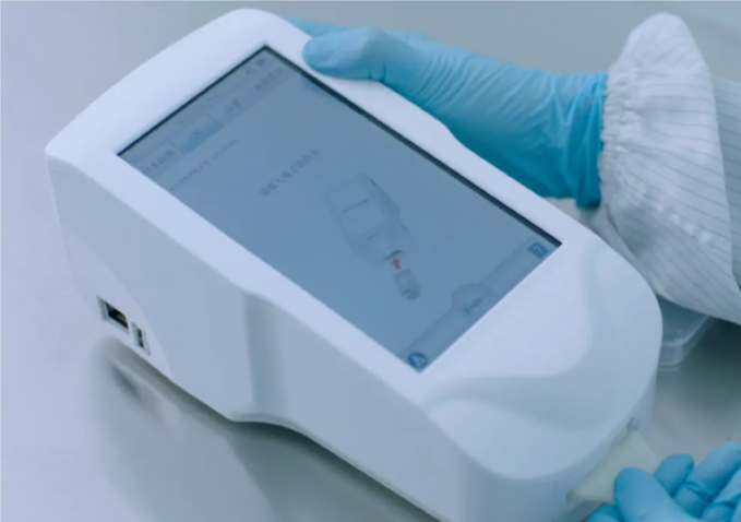 暖芯迦 BMS002 智控电解质分析仪，引领体液分析技术升级